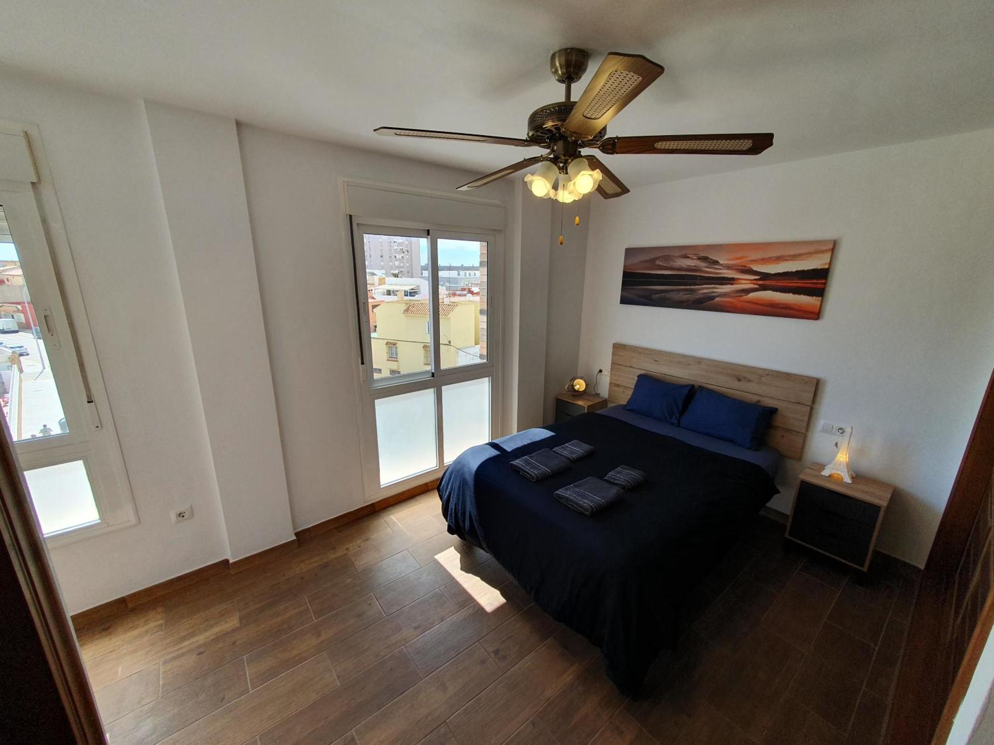 3E, 56M2, 1 Dormitorio, 4 Huespedes, Wifi Gratis La Linea de la Concepcion Bagian luar foto